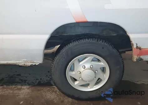 2008 Ford E-250 Commercial/Recreational z USA, uszkodzony, nr VIN 1FTNE24L78DA87066